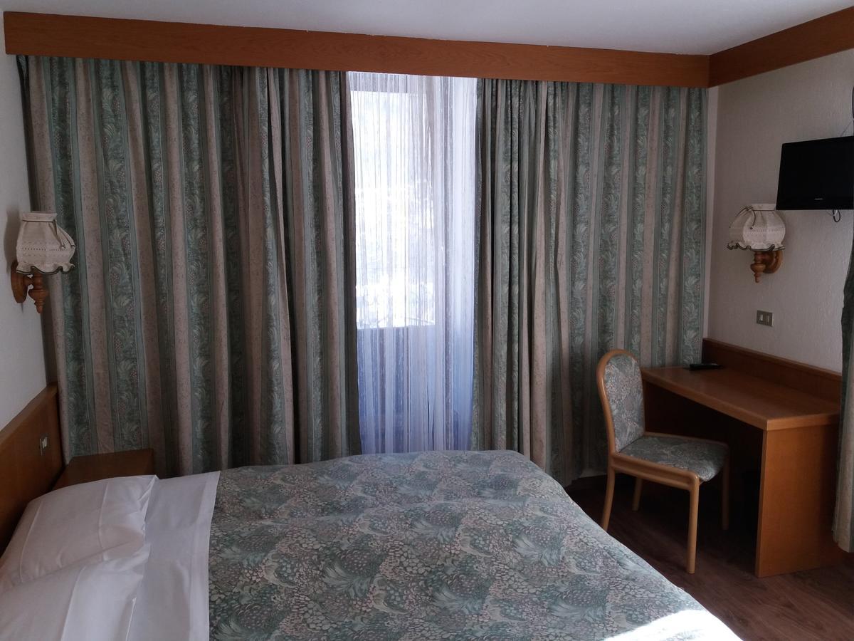 Hotel Ottoz Meuble 3*