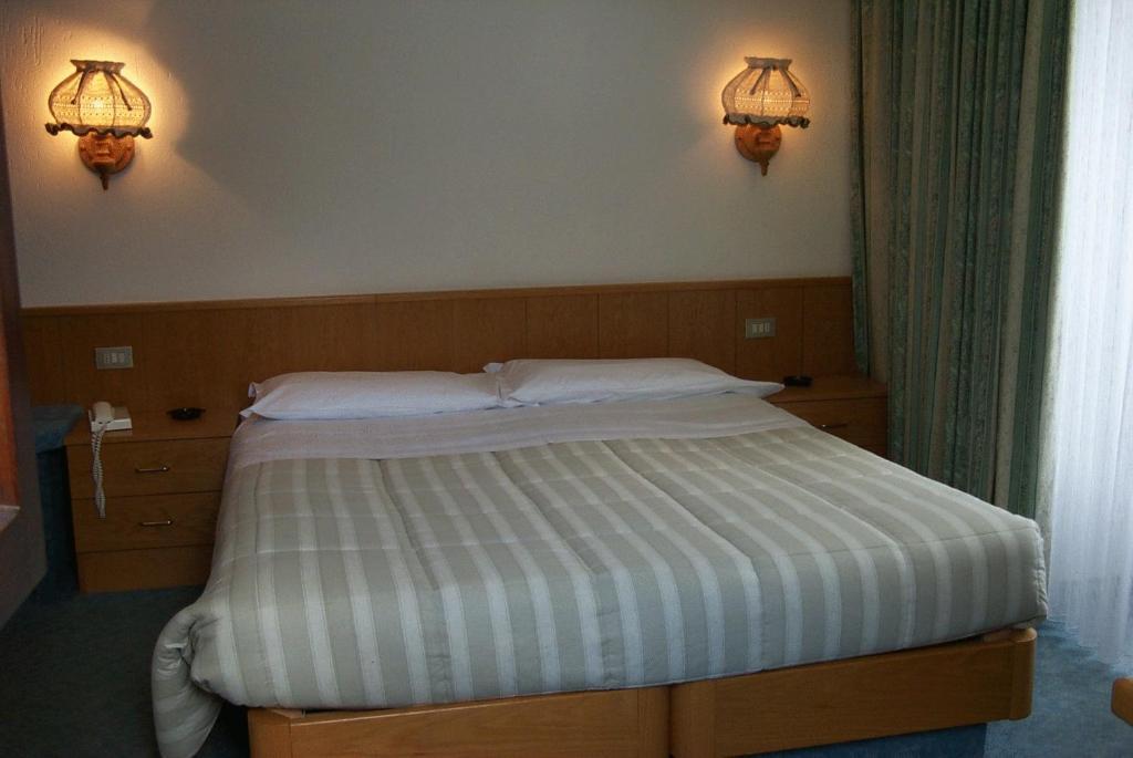 Hotel Ottoz Meuble 3*