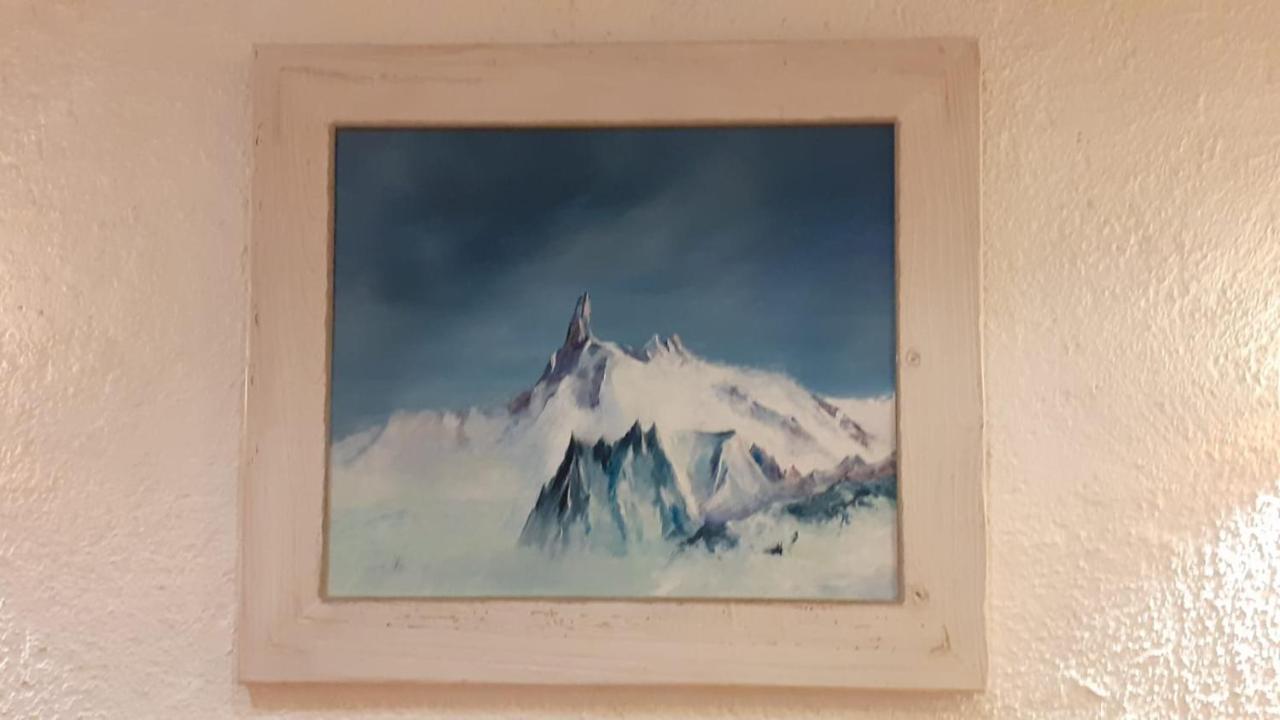 Ottoz Meuble 3* Courmayeur